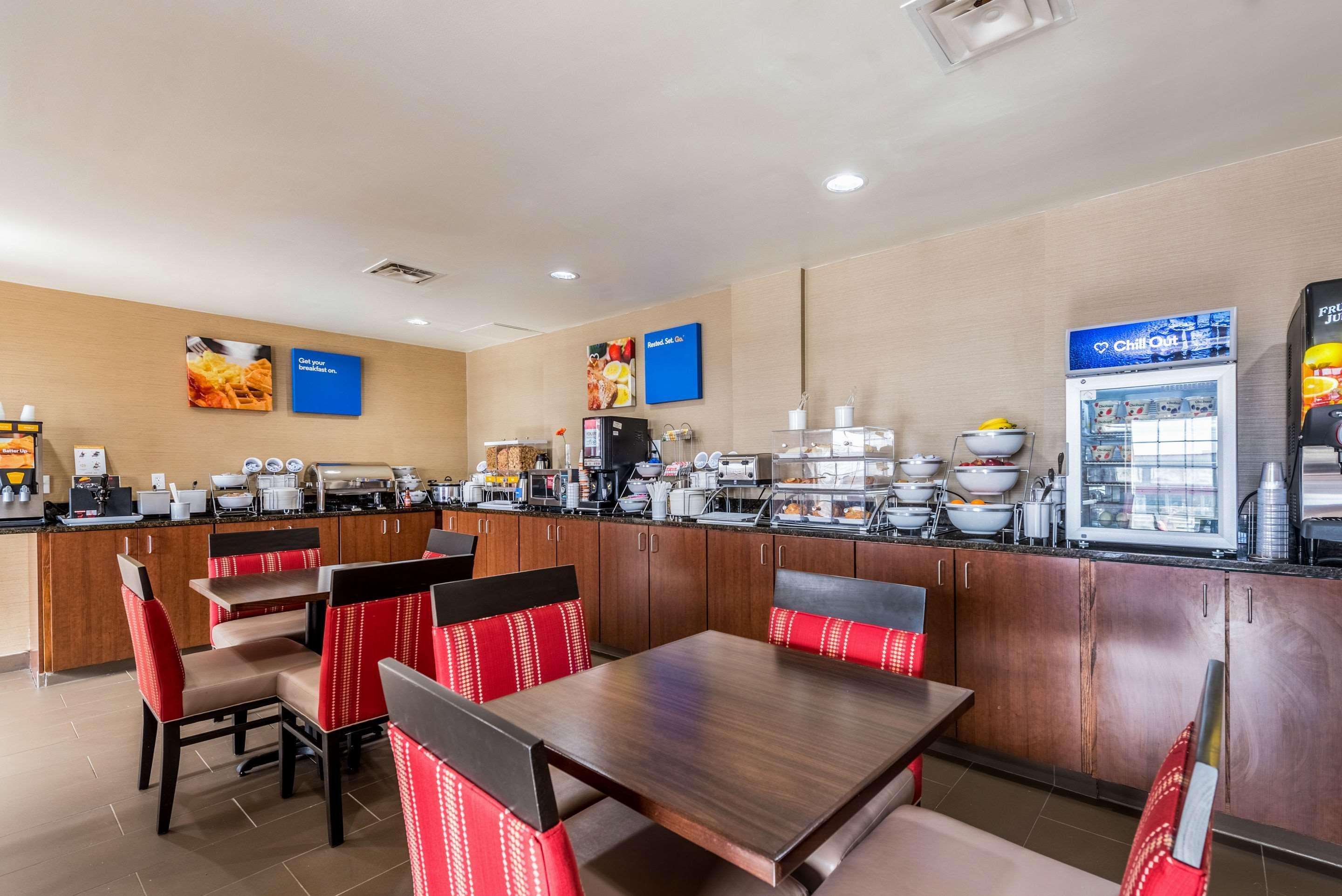 Comfort Inn & Suites Dayton North Εξωτερικό φωτογραφία