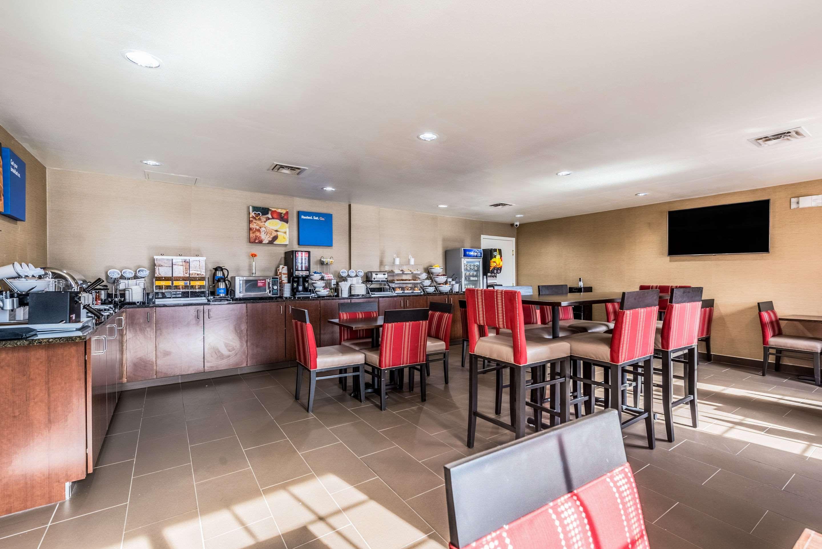 Comfort Inn & Suites Dayton North Εξωτερικό φωτογραφία