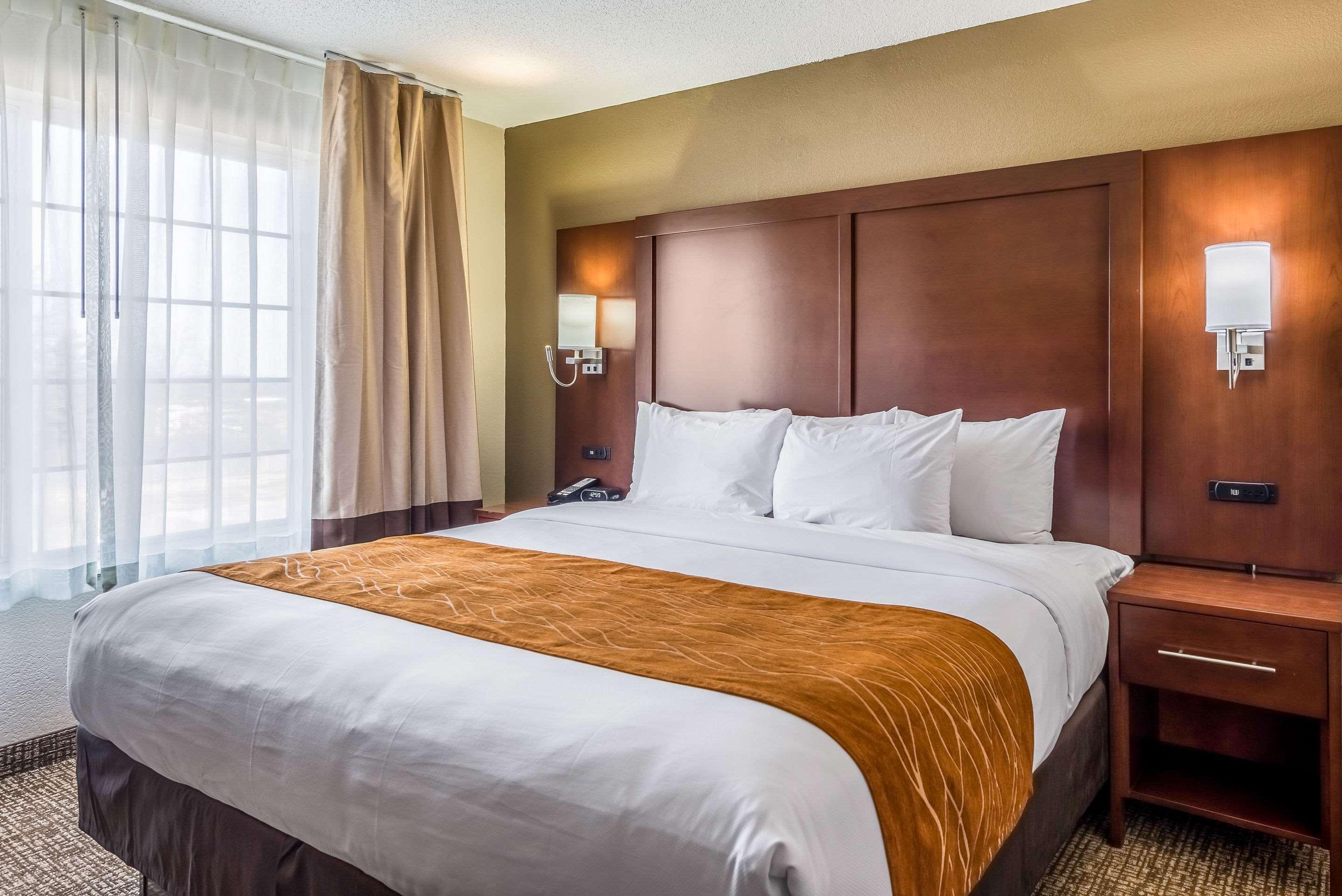 Comfort Inn & Suites Dayton North Εξωτερικό φωτογραφία