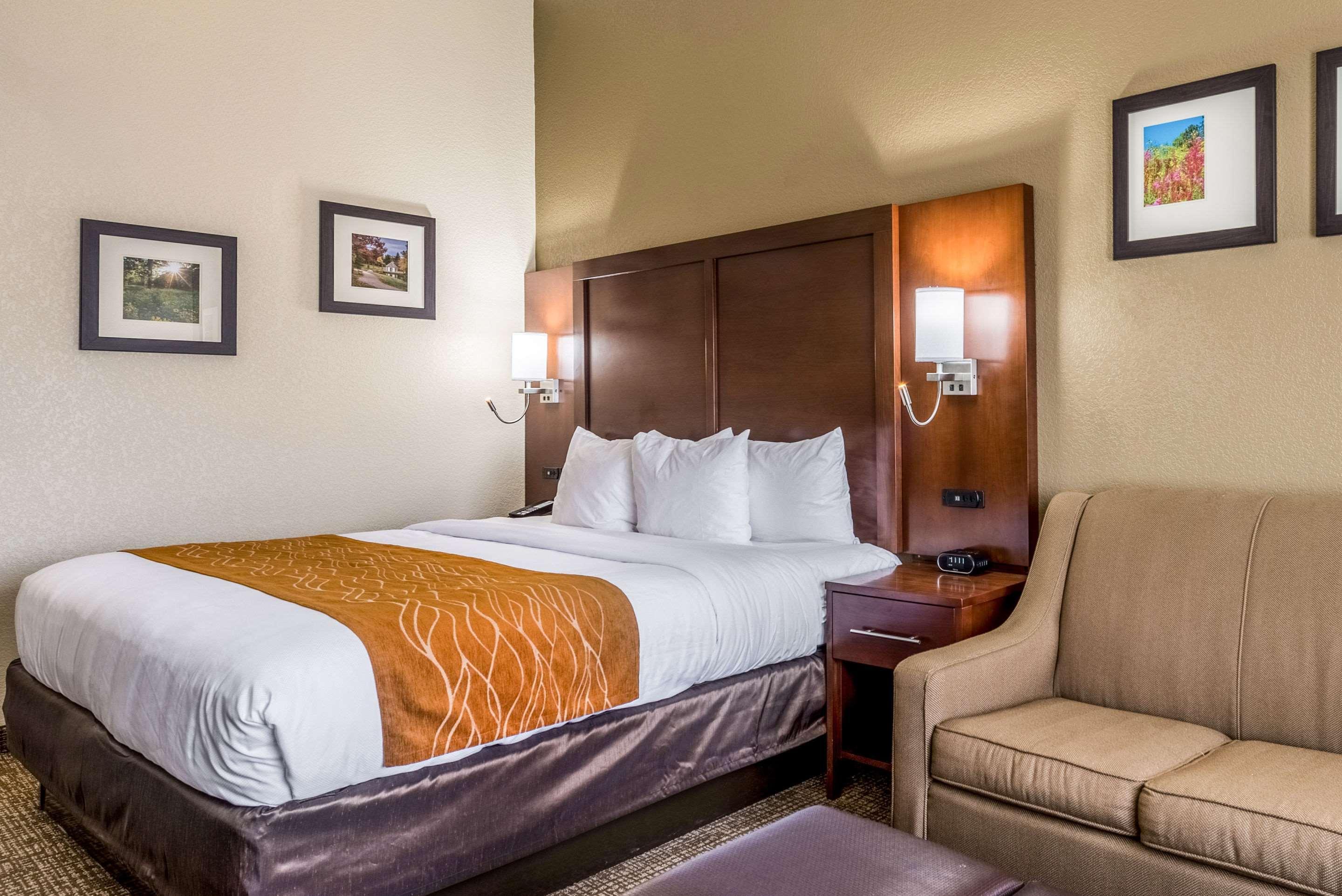 Comfort Inn & Suites Dayton North Εξωτερικό φωτογραφία